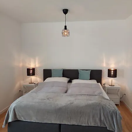 아파트 Moderne Mit Vollausstattung In Ruhiger Lage, W-lan Grossrohrsdorf