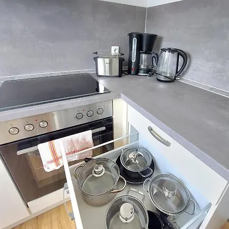 Moderne Mit Vollausstattung In Ruhiger Lage, W-lan Grossrohrsdorf