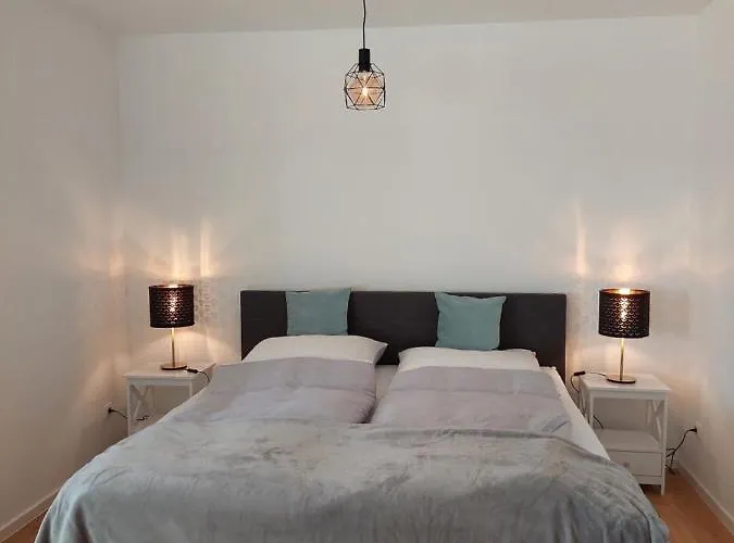 شقة Moderne Mit Vollausstattung In Ruhiger Lage, W-lan Grossrohrsdorf