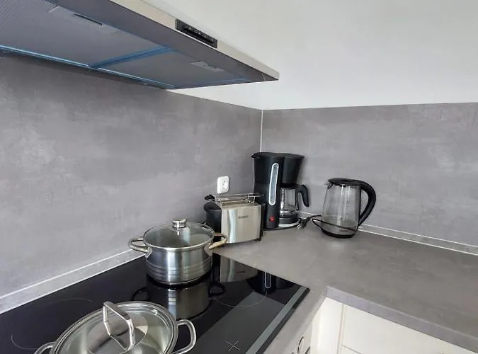 Moderne Mit Vollausstattung In Ruhiger Lage, W-lan