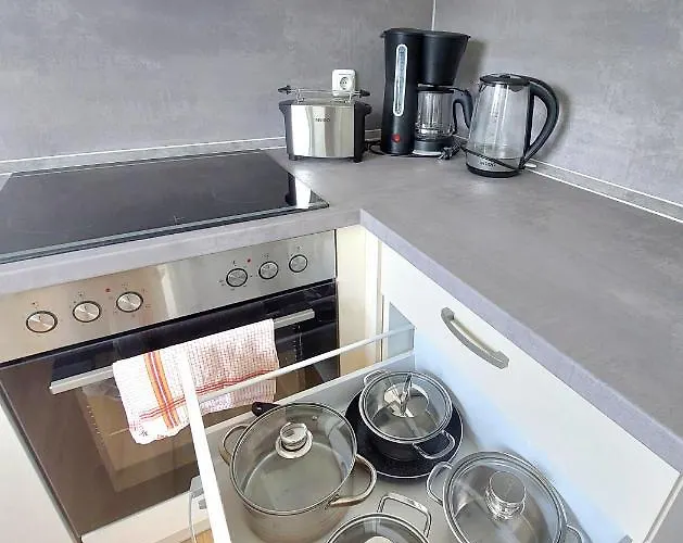 Moderne Mit Vollausstattung In Ruhiger Lage, W-lan Grossrohrsdorf